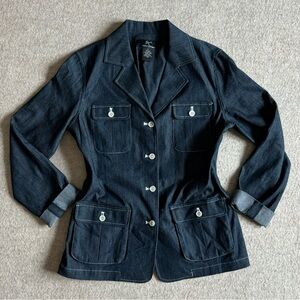 Vintage dark wash denim jacket with lots of pockets